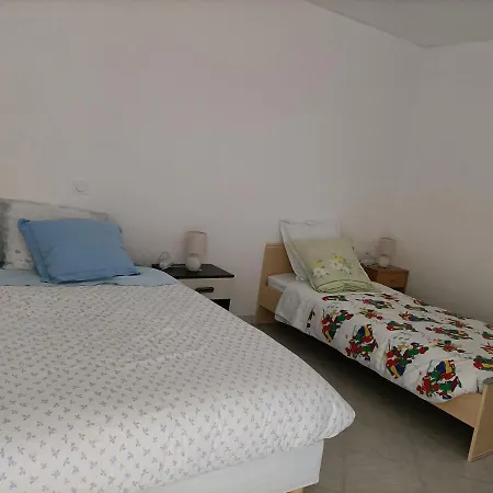 Πανσιόν Agreable Maison-Gite Proche Des Toutes Commodites